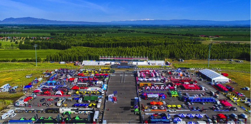 2017环塔发车揭幕， 参赛车队首选统一润滑油！