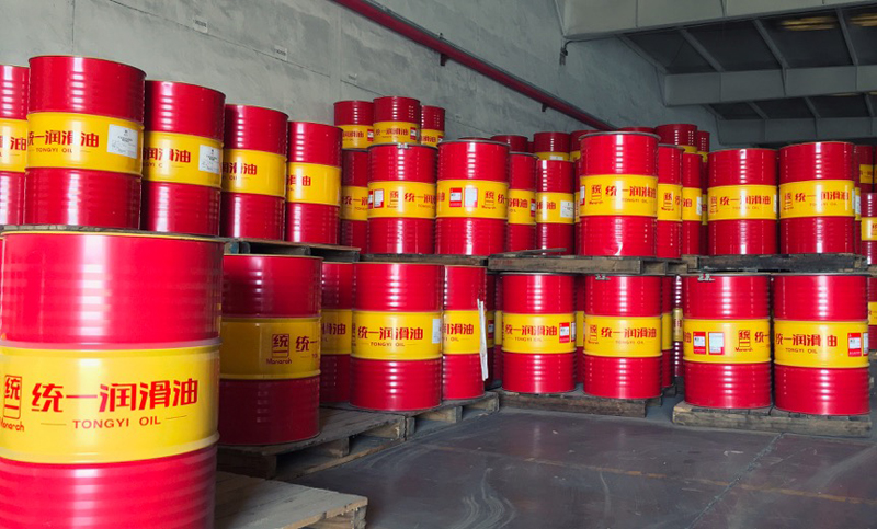 统一工业油系列产品 为中国最大水泥生产企业加油！