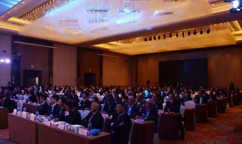 统一移山工程机械油 中国挖掘机械行业年会 唯一推荐用油