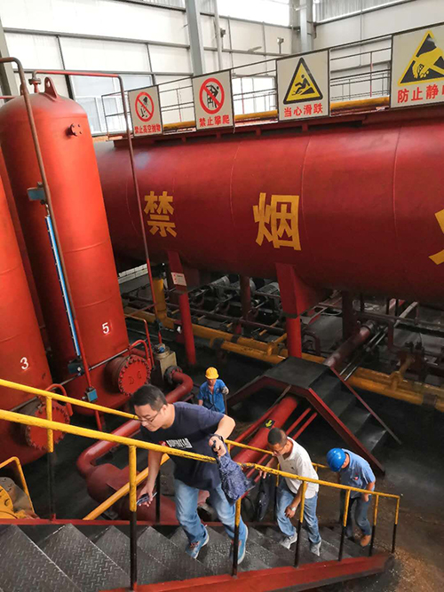 统一抗磨液压油助力世界首台5万吨垂直挤压机