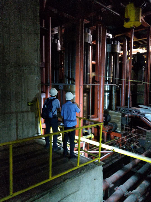 统一抗磨液压油助力世界首台5万吨垂直挤压机