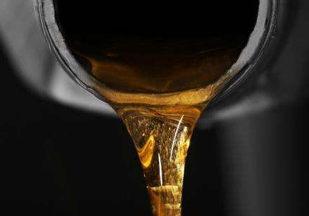 切记!机油和机械油不可互用