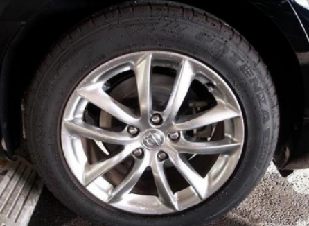 汽车发动机舱多久清洗一次？如何清洗