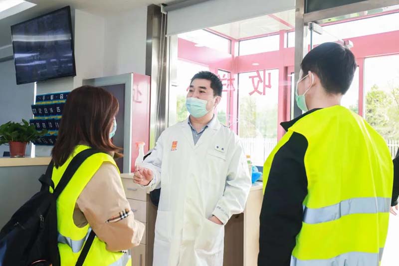 统一接待企业家考察团，探究“中央厨房”探讨油液自主品牌成长新路径