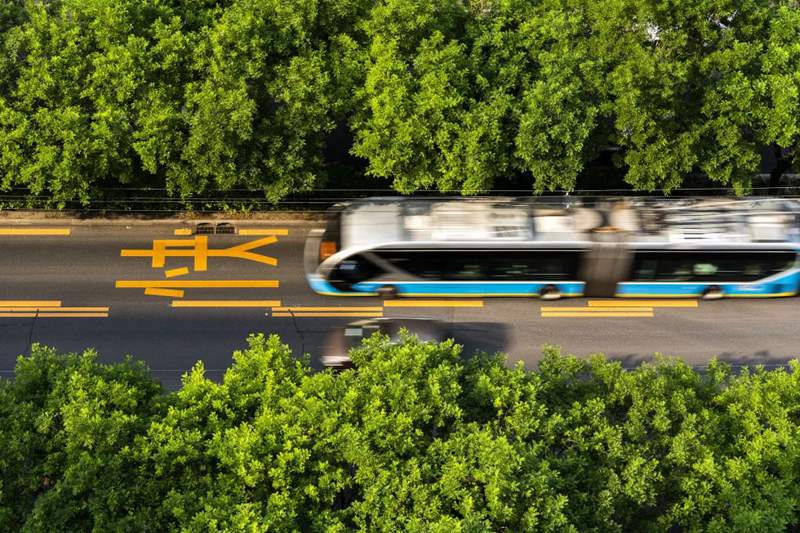 统一润滑油：每人迈出一小步，社会迈出一大步