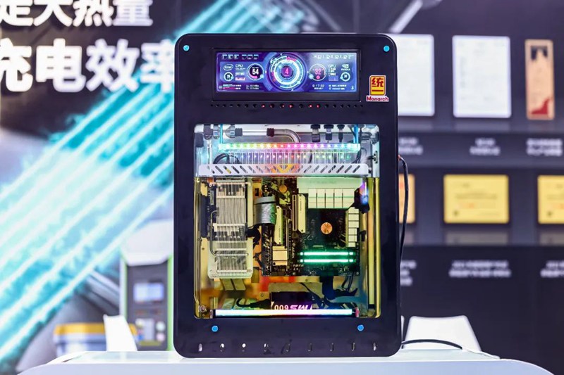 统一石化亮相新国展，展示新能源汽车油液两大解决方案