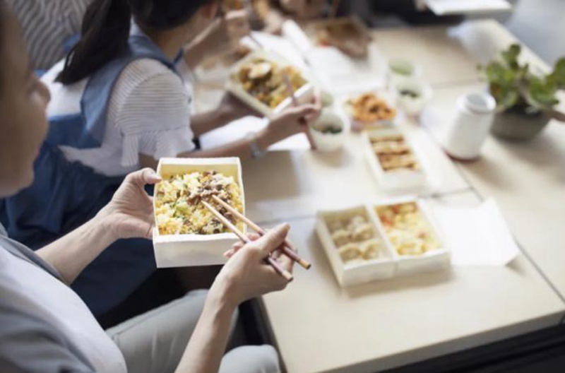 统一荷士塔食品级白油在食品工业中发挥着重要作用