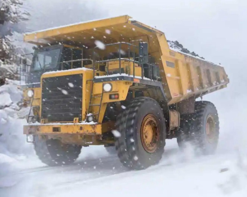 统一低温液压油HV重塑露天矿山极寒作业秩序